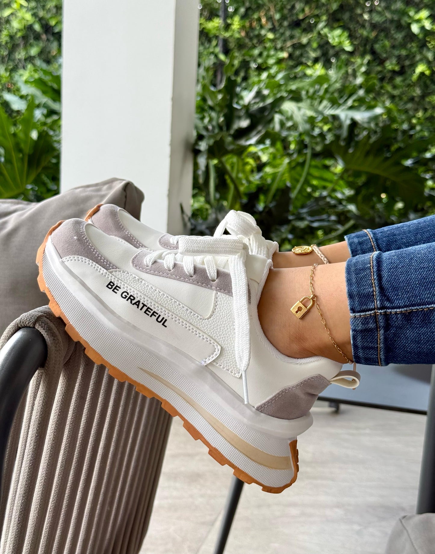 Tenis Urbanos Lorens Abril – Modernos, Livianos y Versátiles