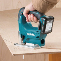 Caladora inalámbrica Makita 18V para cortes precisos