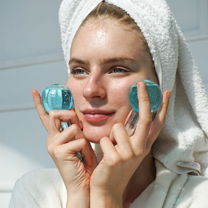 Rodillos Faciales de Hielo – Doble Masaje Refrescante y Reafirmante