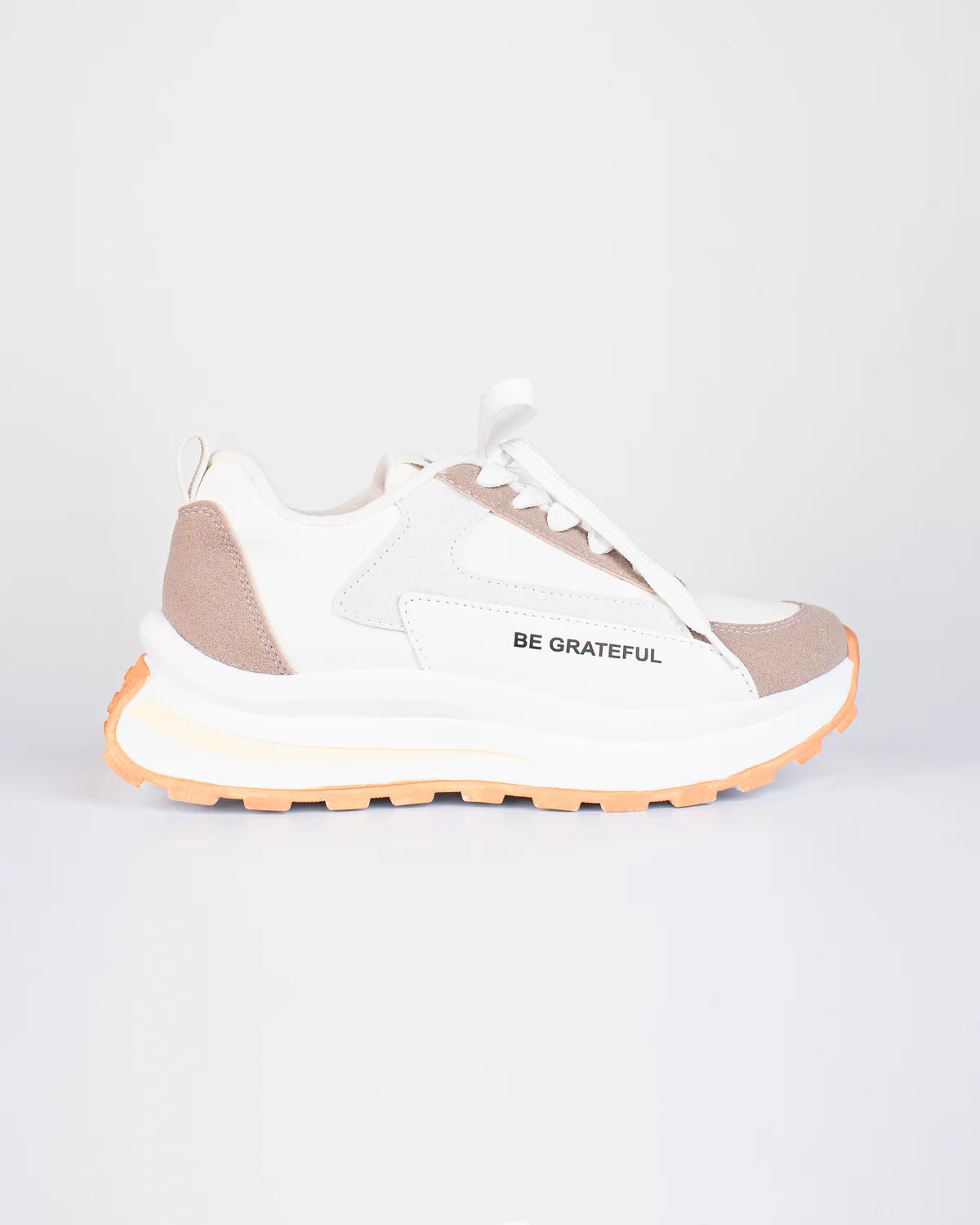 Tenis Urbanos Lorens Abril – Modernos, Livianos y Versátiles