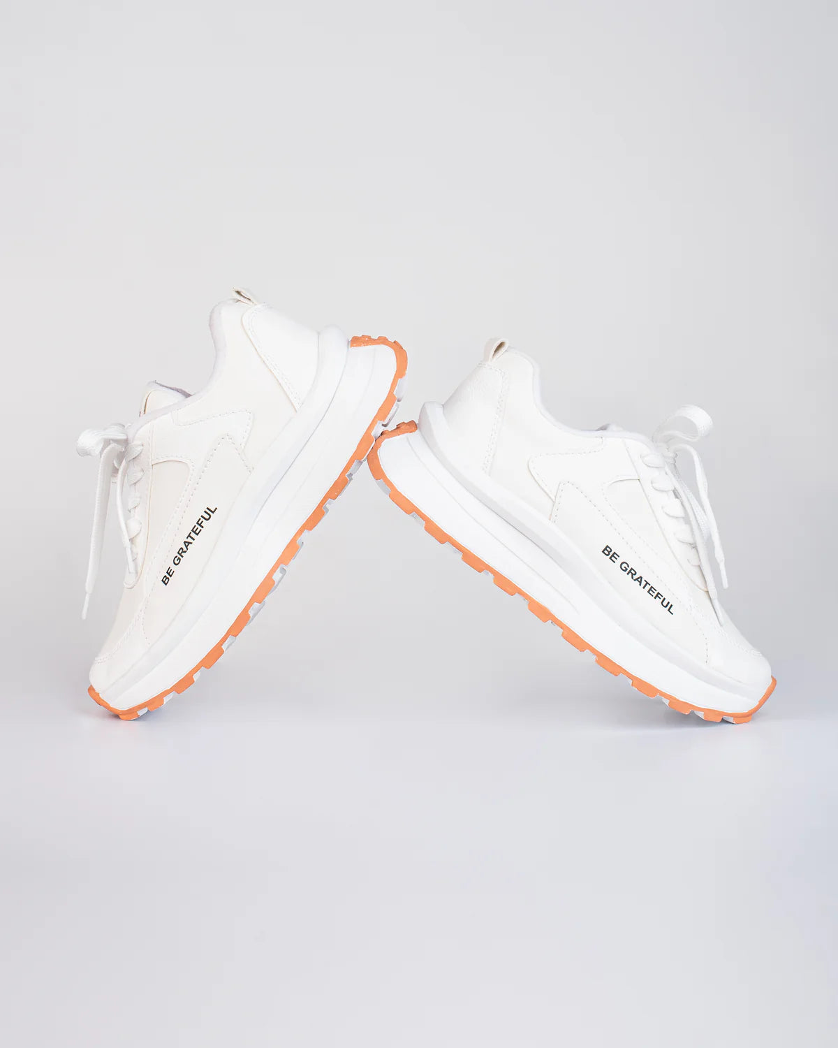 Tenis Urbanos Lorens Abril – Modernos, Livianos y Versátiles