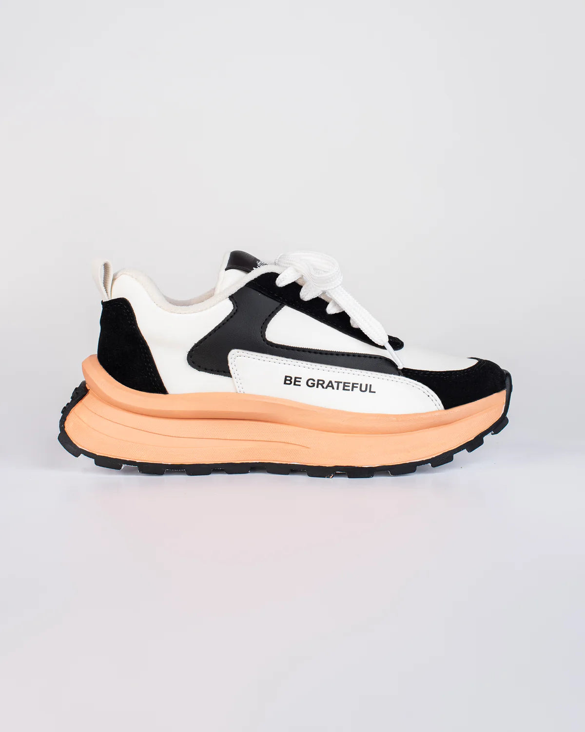 Tenis Urbanos Lorens Abril – Modernos, Livianos y Versátiles
