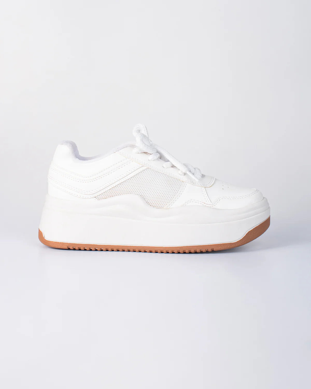 Tenis Urbanos Romana – Ligeros, Frescos y Versátiles