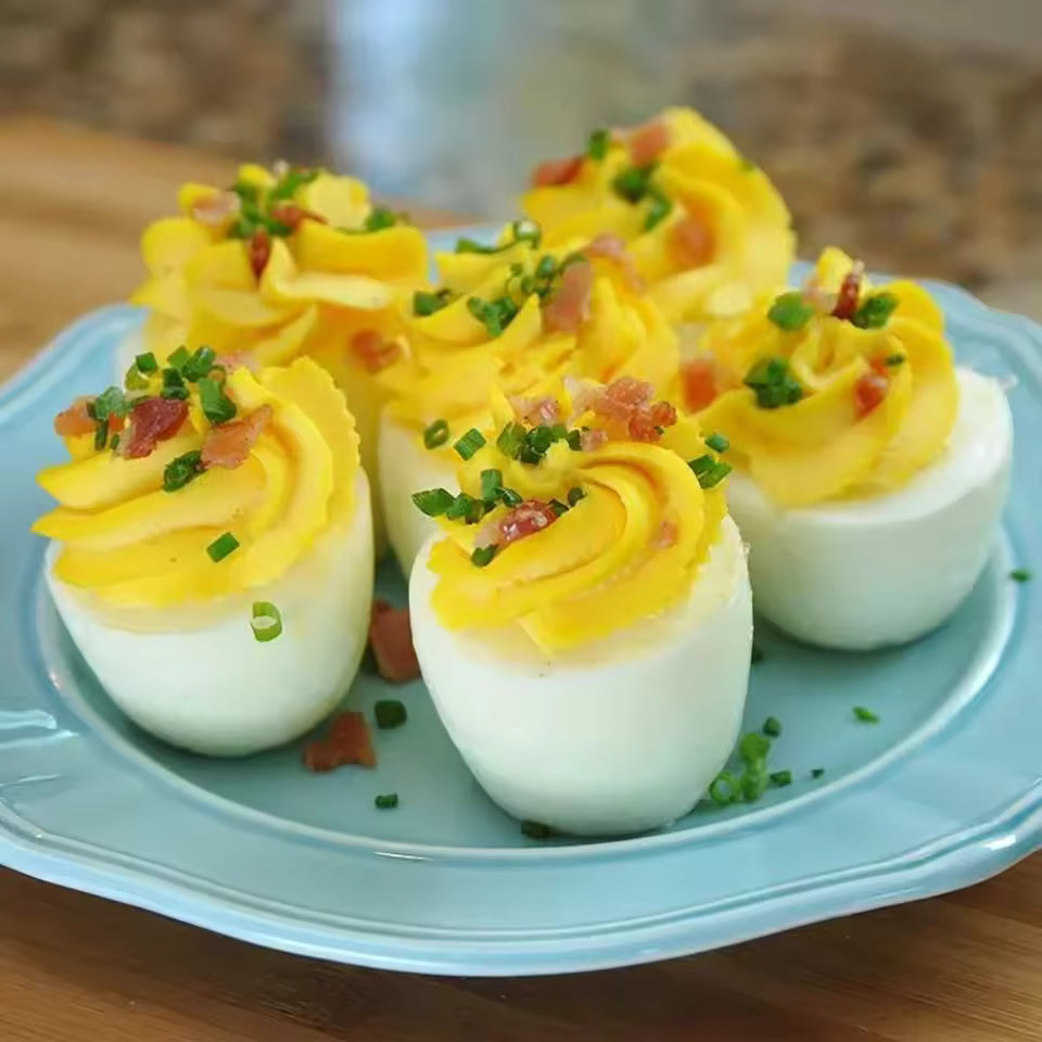 Combo Cocina Práctica: Pela Piña + Moldes para Huevos en Silicona